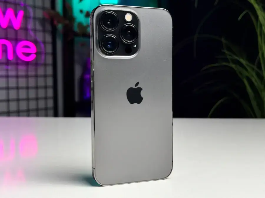 ВЖИВАНИЙ Apple iPhone 13 Pro 512GB Graphite (MLU13, MLVH3) - Стан: гарний | Акумулятор: 100% | Комплектація: без комплекту | Гарантія: 1 міс.