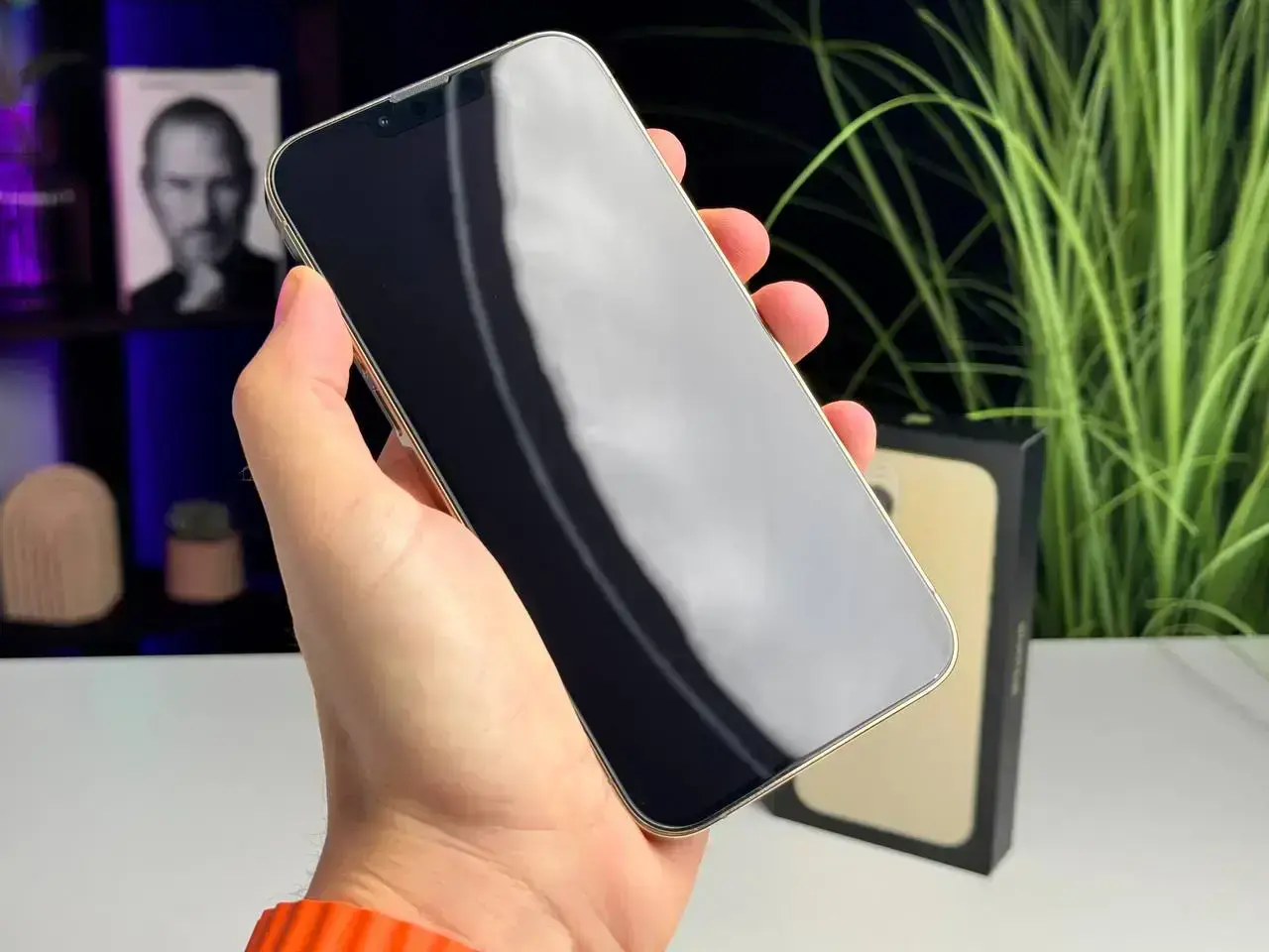 ВЖИВАНИЙ Apple iPhone 13 Pro Max 256GB Gold (MLKU3, MLLD3) - Стан: гарний | Акумулятор: 87% | Комплектація: повний | Гарантія: 1 міс.