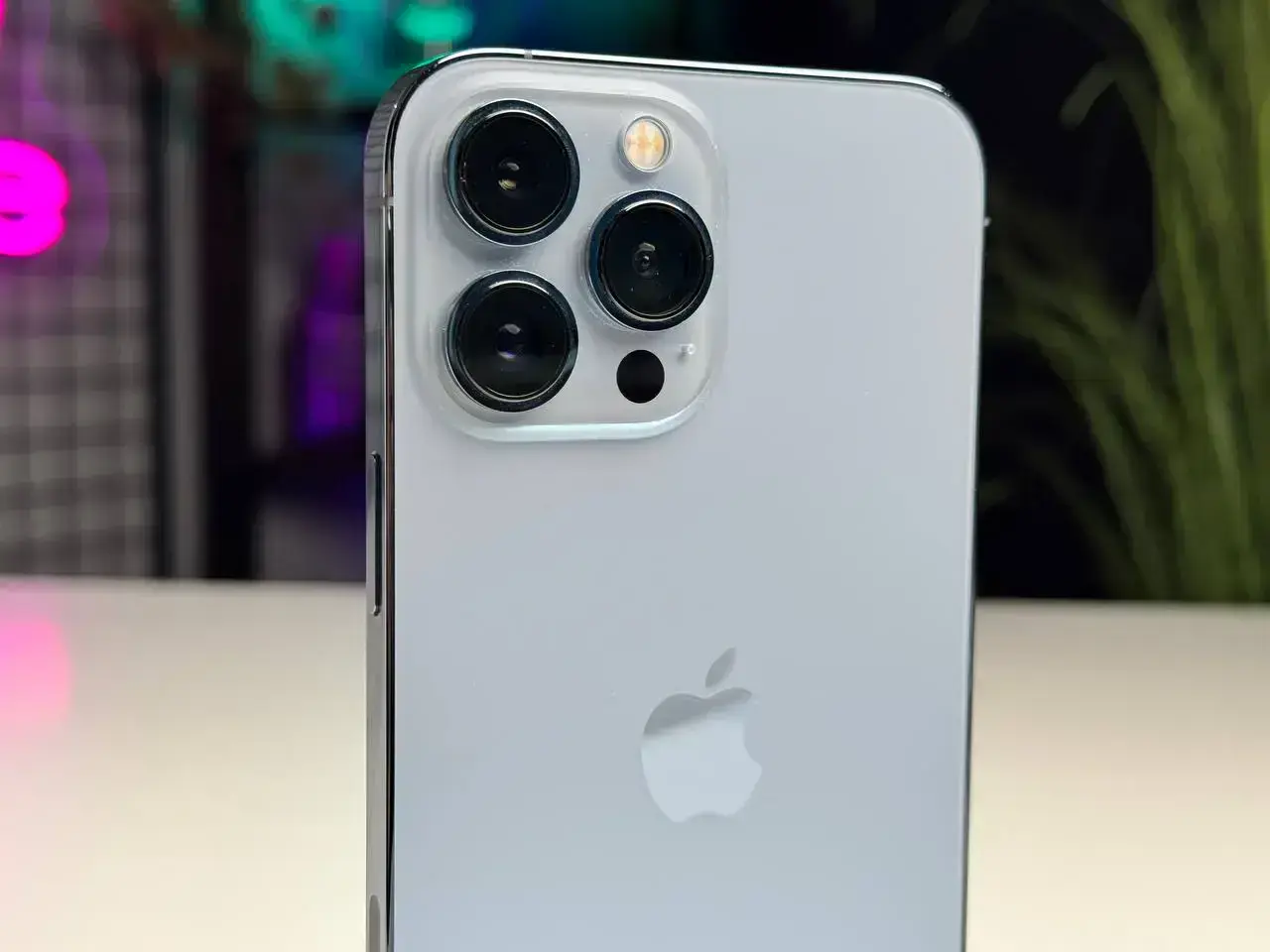 ВЖИВАНИЙ Apple iPhone 13 Pro Max 512GB Sierra Blue (MLL03, MLLJ3) - Стан: гарний | Акумулятор: 85% | Комплектація: без комплекту | Гарантія: 1 міс.