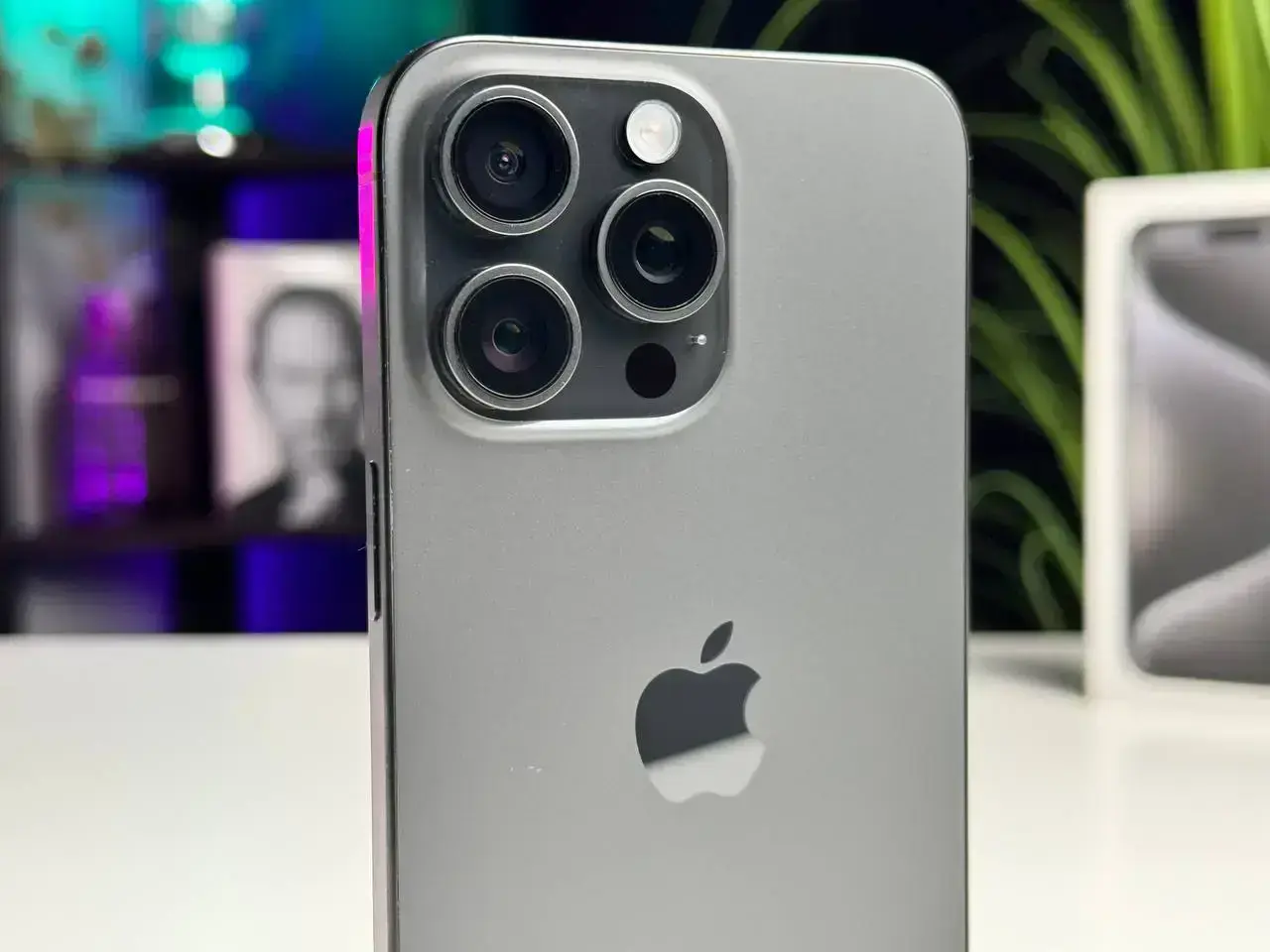 Б/У Apple iPhone 15 Pro Max 1TB Black Titanium (MU7G3) - Состояние: идеальный | Аккумулятор: 94% | Комплектация: коробка | Гарантія: 1 мес.