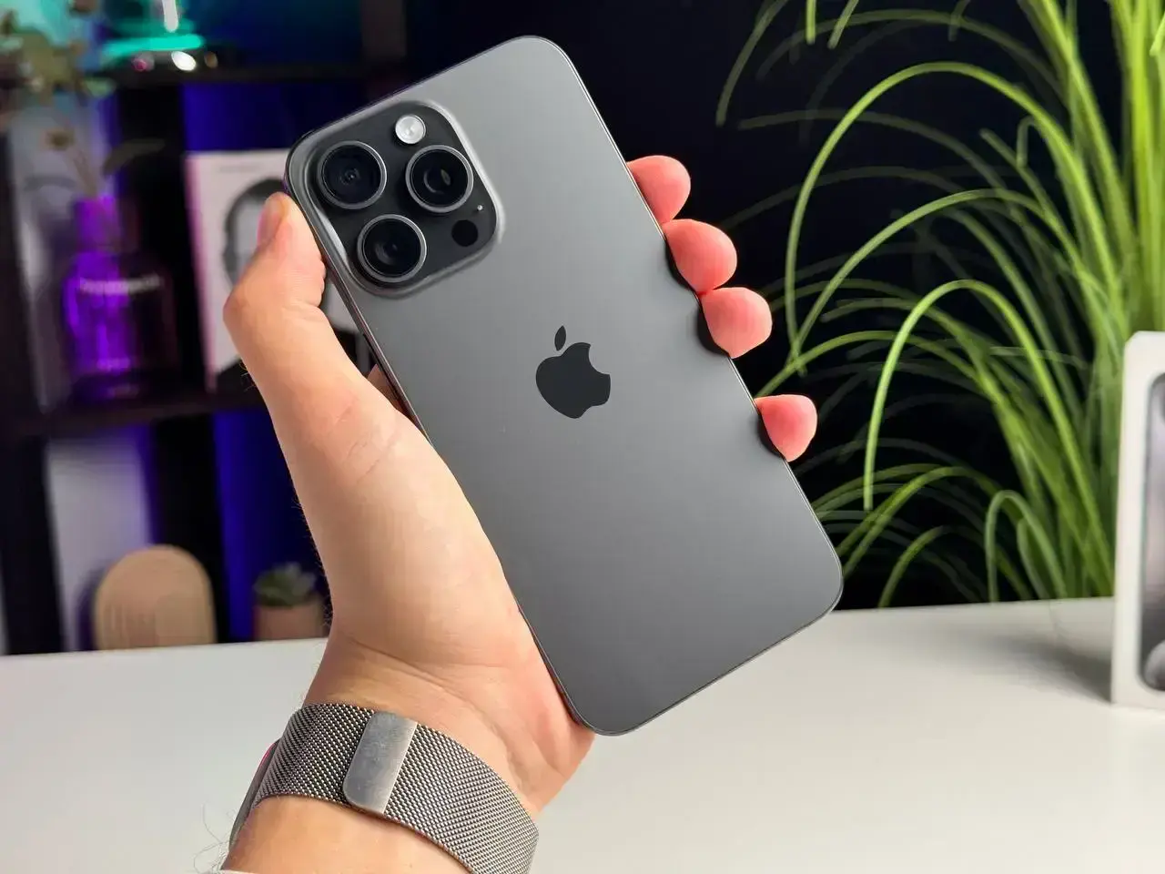 Б/У Apple iPhone 15 Pro Max 1TB Black Titanium (MU7G3) - Состояние: идеальный | Аккумулятор: 94% | Комплектация: коробка | Гарантія: 1 мес.