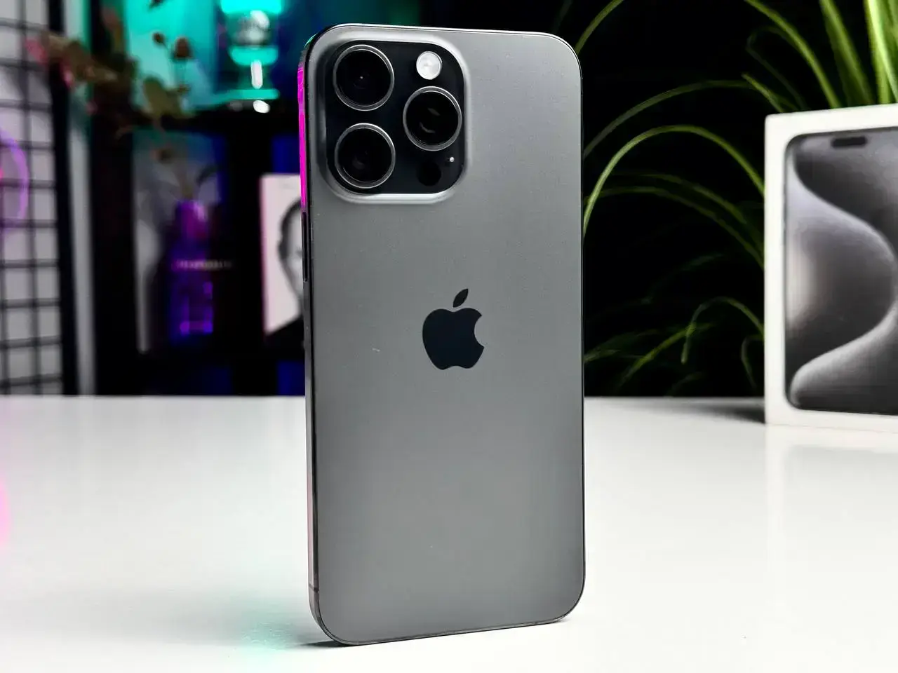 Б/У Apple iPhone 15 Pro Max 1TB Black Titanium (MU7G3) - Состояние: идеальный | Аккумулятор: 94% | Комплектация: коробка | Гарантія: 1 мес.
