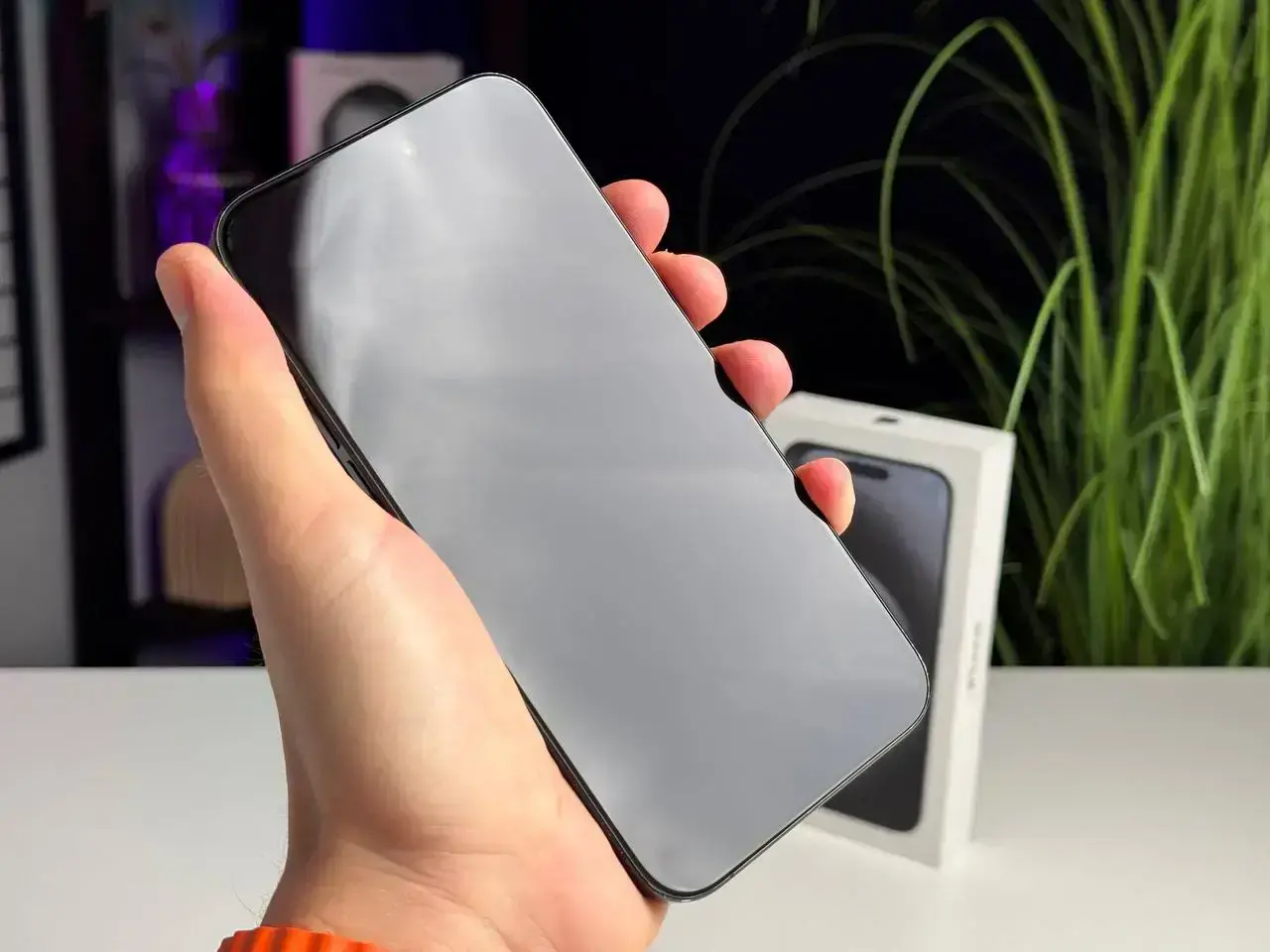 ВЖИВАНИЙ Apple iPhone 15 Pro Max 1TB Blue Titanium (MU7K3) - Стан: гарний | Акумулятор: 92% | Комплектація: повний | Гарантія: 1 міс.