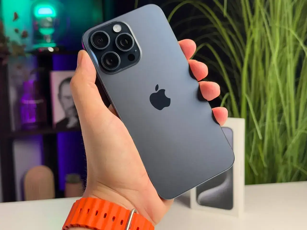 ВЖИВАНИЙ Apple iPhone 15 Pro Max 512GB Blue Titanium (MU7F3) - Гарантія: 1 міс. - Стан: гарний | Акумулятор: 94% | Комплектація: повний | Гарантія: 1 міс.