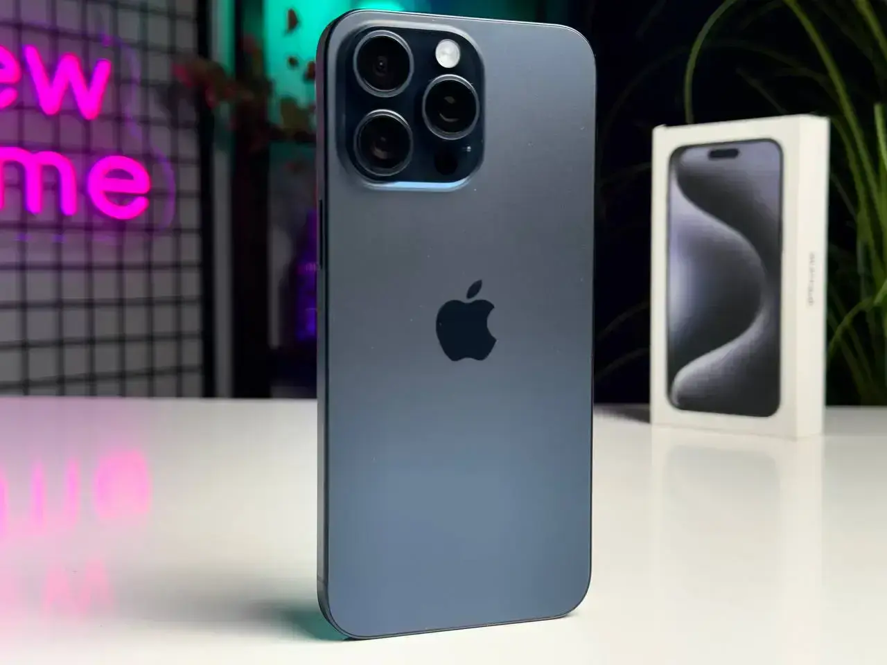 Б/У Apple iPhone 15 Pro Max 512GB Blue Titanium (MU7F3) - Состояние: хороший | Аккумулятор: 94% | Комплектация: полный | Гарантія: 1 мес.