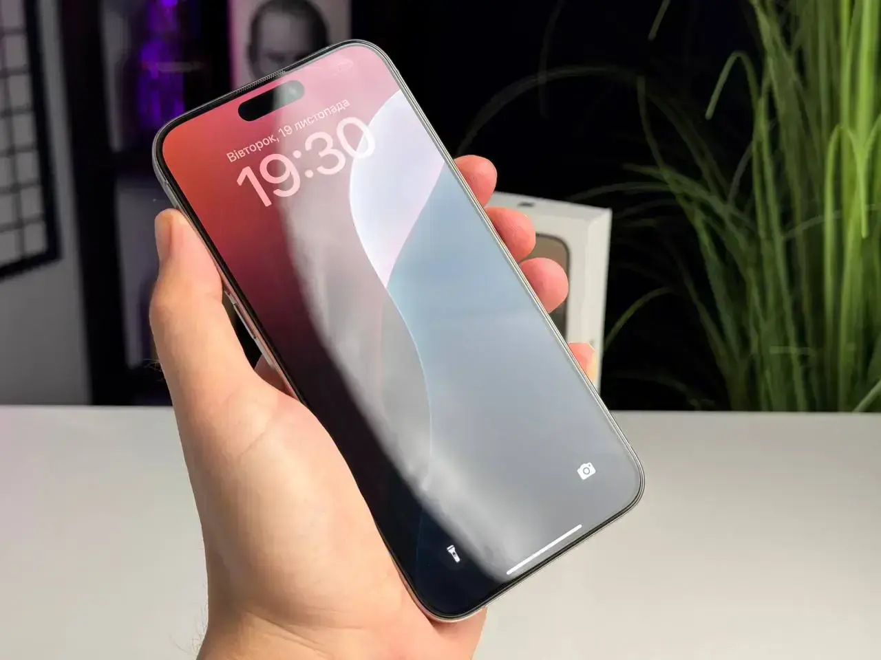 ВЖИВАНИЙ Apple iPhone 15 Pro Max 512GB Natural Titanium (MU7E3) - Стан: гарний | Акумулятор: 88% | Комплектація: повний