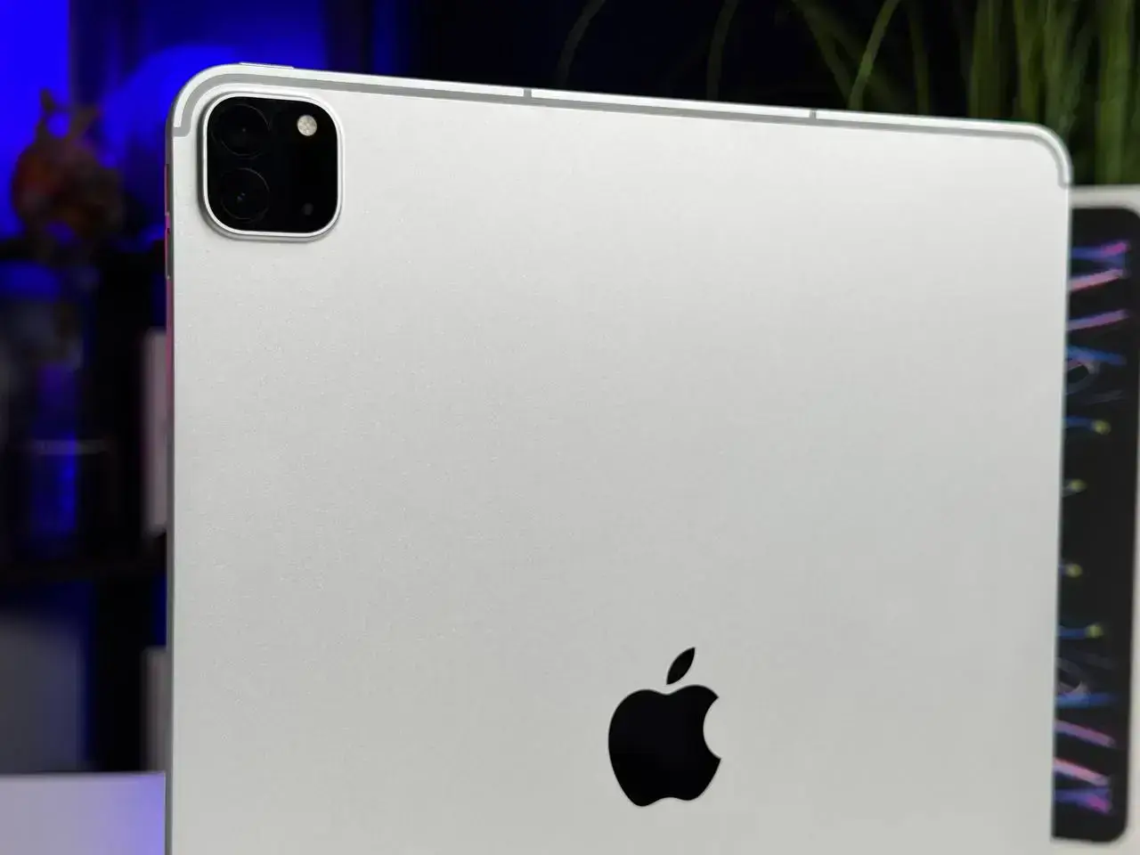 Б/У iPad Pro 12.9" 2022 Wi-Fi + Cellular 2TB Silver (MP673, MP273) - Состояние: хороший | Комплектация: коробка, кабель | Гарантія: 1 мес.