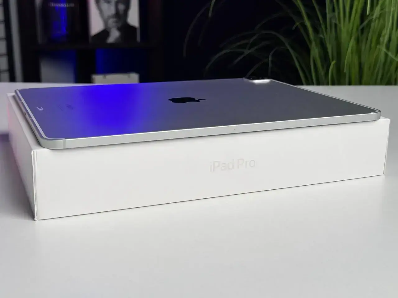 Б/У iPad Pro 12.9" 2022 Wi-Fi + Cellular 2TB Silver (MP673, MP273) - Состояние: хороший | Комплектация: коробка, кабель | Гарантія: 1 мес.