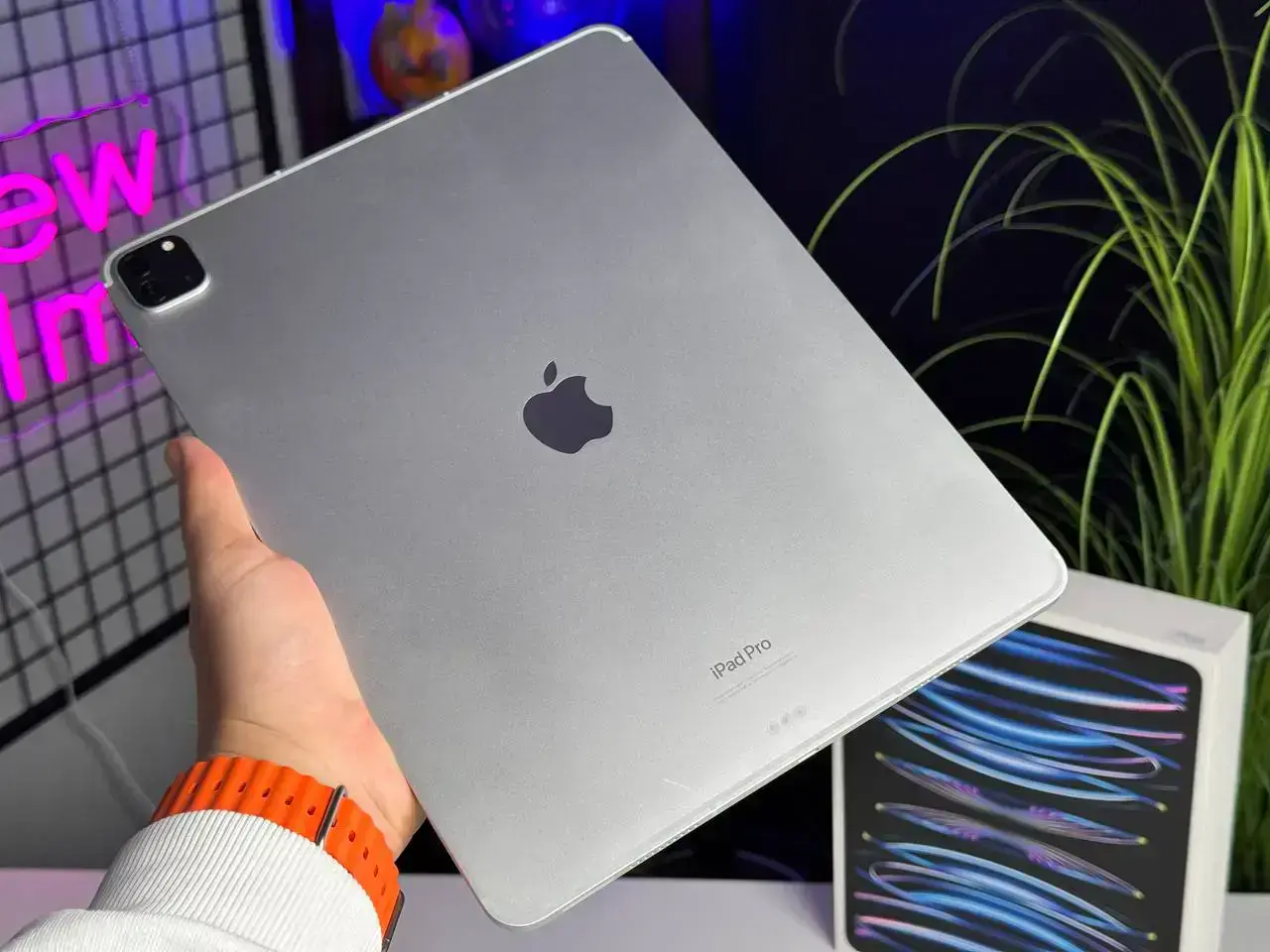 Б/У iPad Pro 12.9" 2022 Wi-Fi + Cellular 2TB Silver (MP673, MP273) - Состояние: хороший | Комплектация: коробка, кабель | Гарантія: 1 мес.