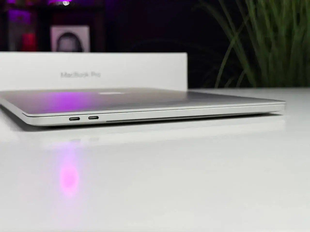 ВЖИВАНИЙ MacBook Pro 15" Silver (MR962) 2018 - Стан: гарний | Акумулятор: 79% | Комплектація: повний | Гарантія: 1 міс.