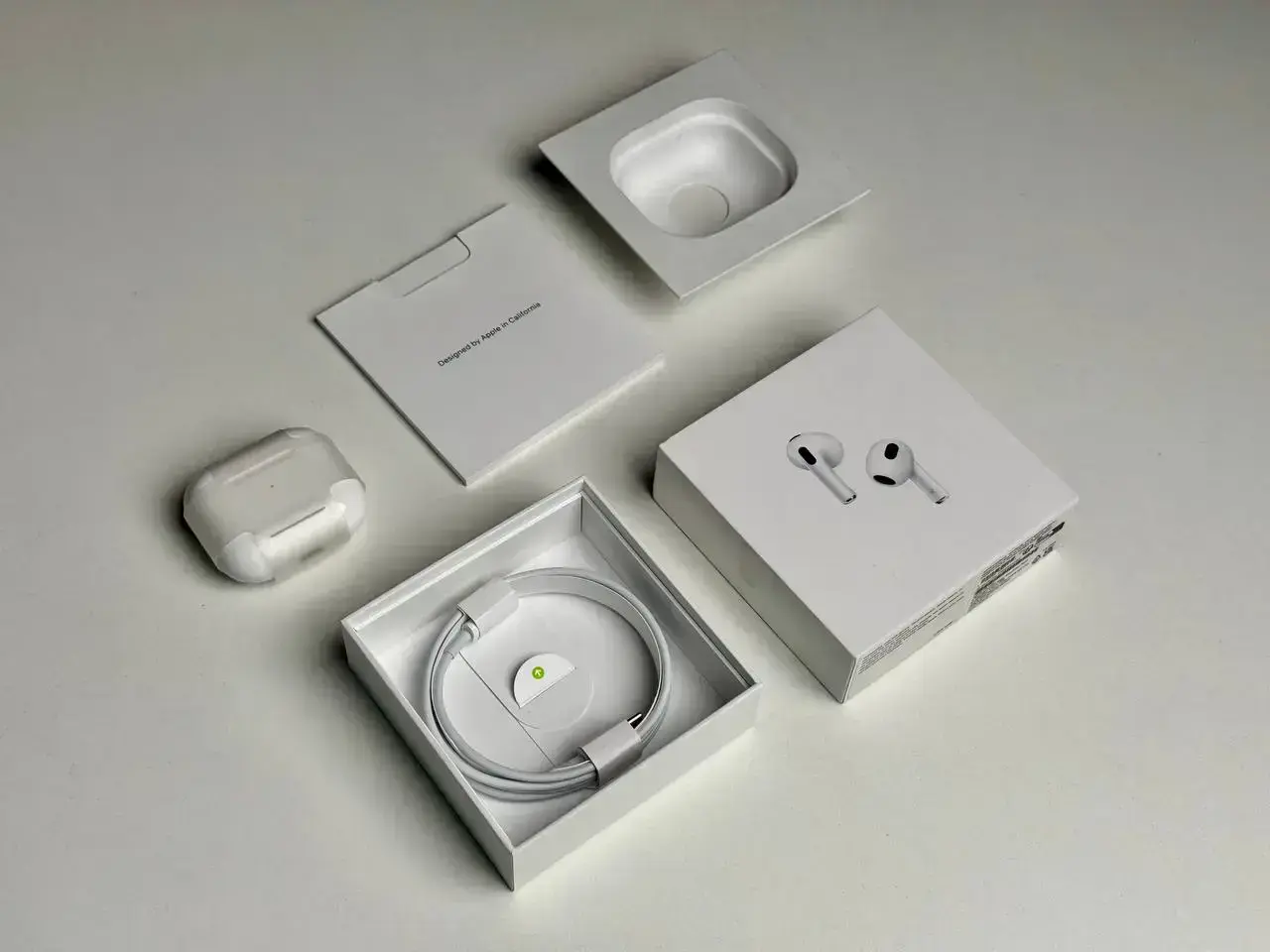OPEN BOX Наушники Apple AirPods 3 with Lightning Charging Case (MPNY3) - Состояние: хороший | Аккумулятор: 100% | Комплектация: полный | Гарантія: 1 мес.