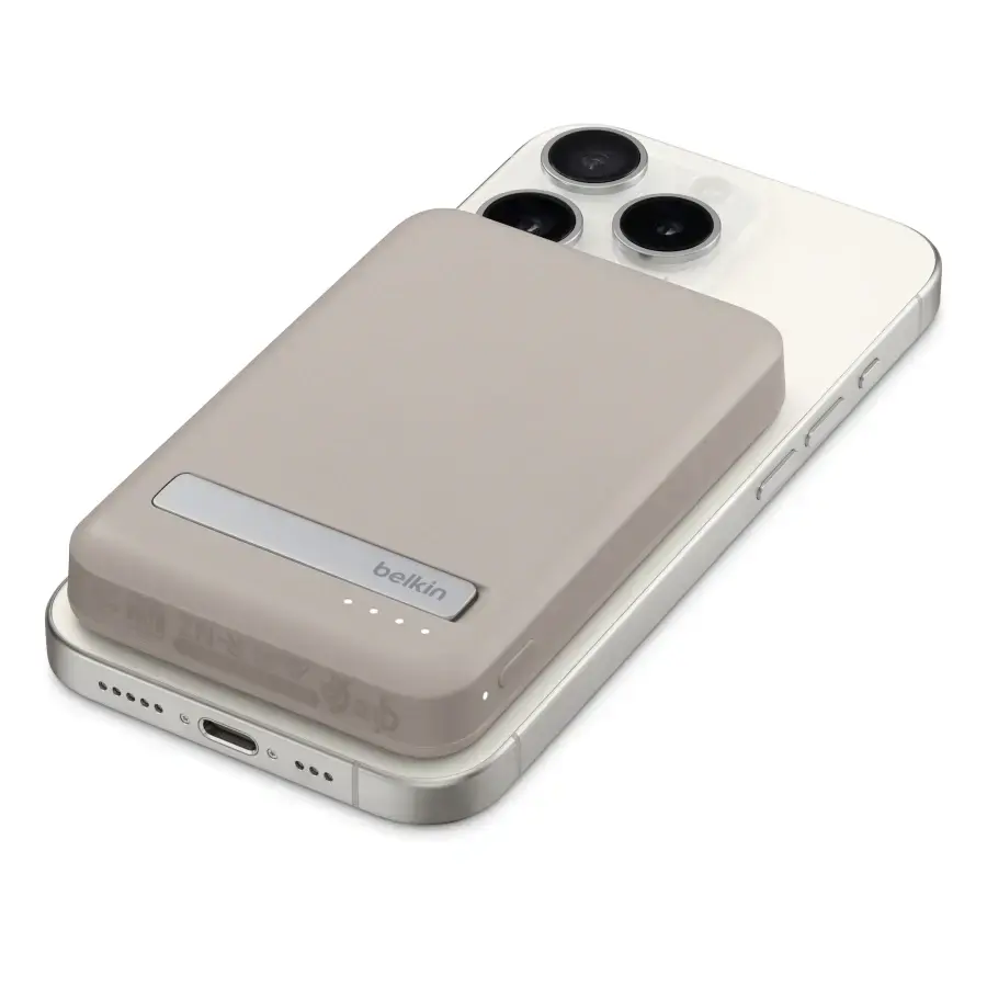 Портативний зарядний пристрій [Power Bank] з MagSafe та підставкою Belkin BoostCharge Pro Magnetic Charging Power Bank MagSafe 5K Qi2 15W - Sand (BPD006jqSD-APL, HRX42)