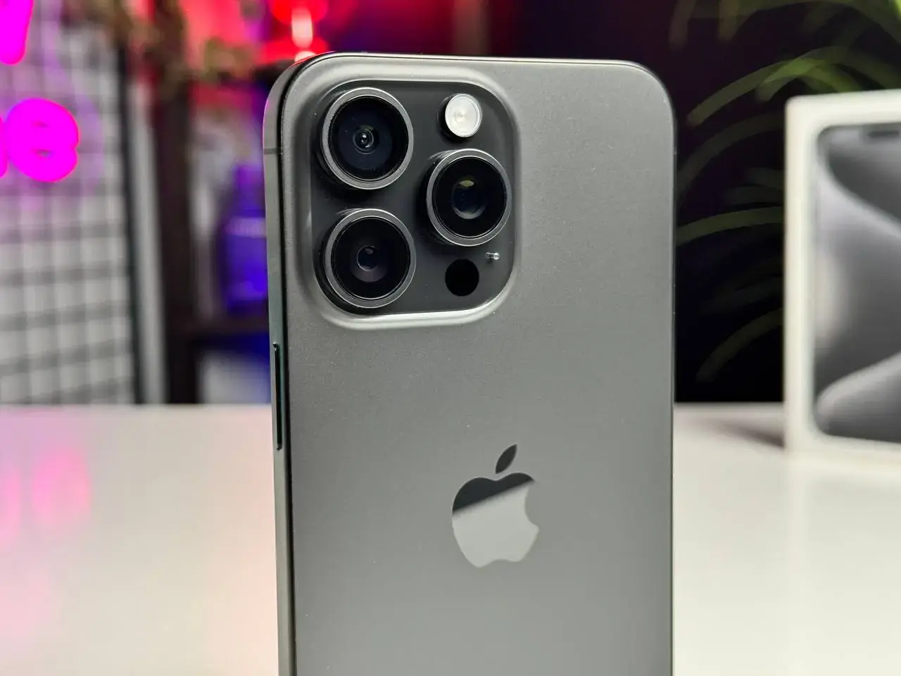 SWAP Apple iPhone 15 Pro Max 512GB Black Titanium (MU7C3) - Состояние: новый (с обмена по гарантии Apple) | Аккумулятор: 100% | Комплектация: полный | Гарантія: 6 мес.