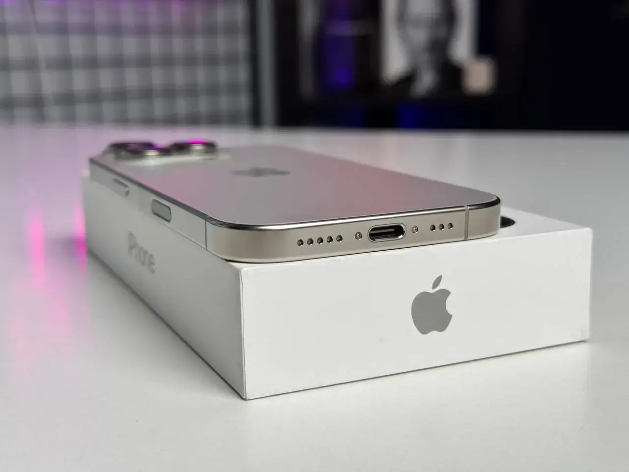 Б/У Apple iPhone 16 Pro 256GB Natural Titanium (MYNL3) - Состояние: идеальный | Аккумулятор: 100% | Комплектация: полный | Гарантія: 1 мес.