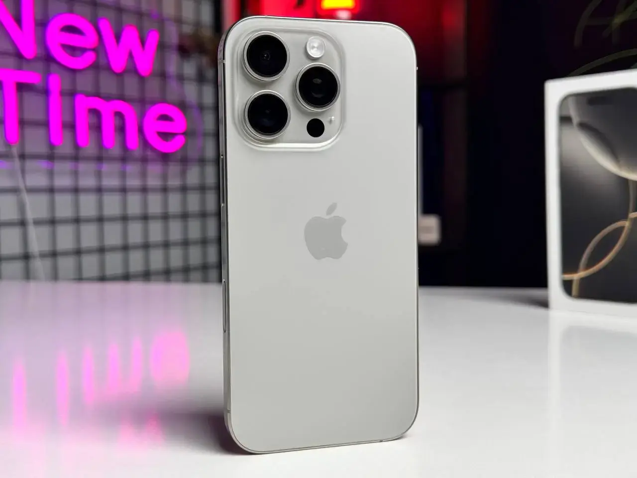 Б/У Apple iPhone 16 Pro 256GB Natural Titanium (MYNL3) - Состояние: идеальный | Аккумулятор: 100% | Комплектация: полный | Гарантія: 1 мес.