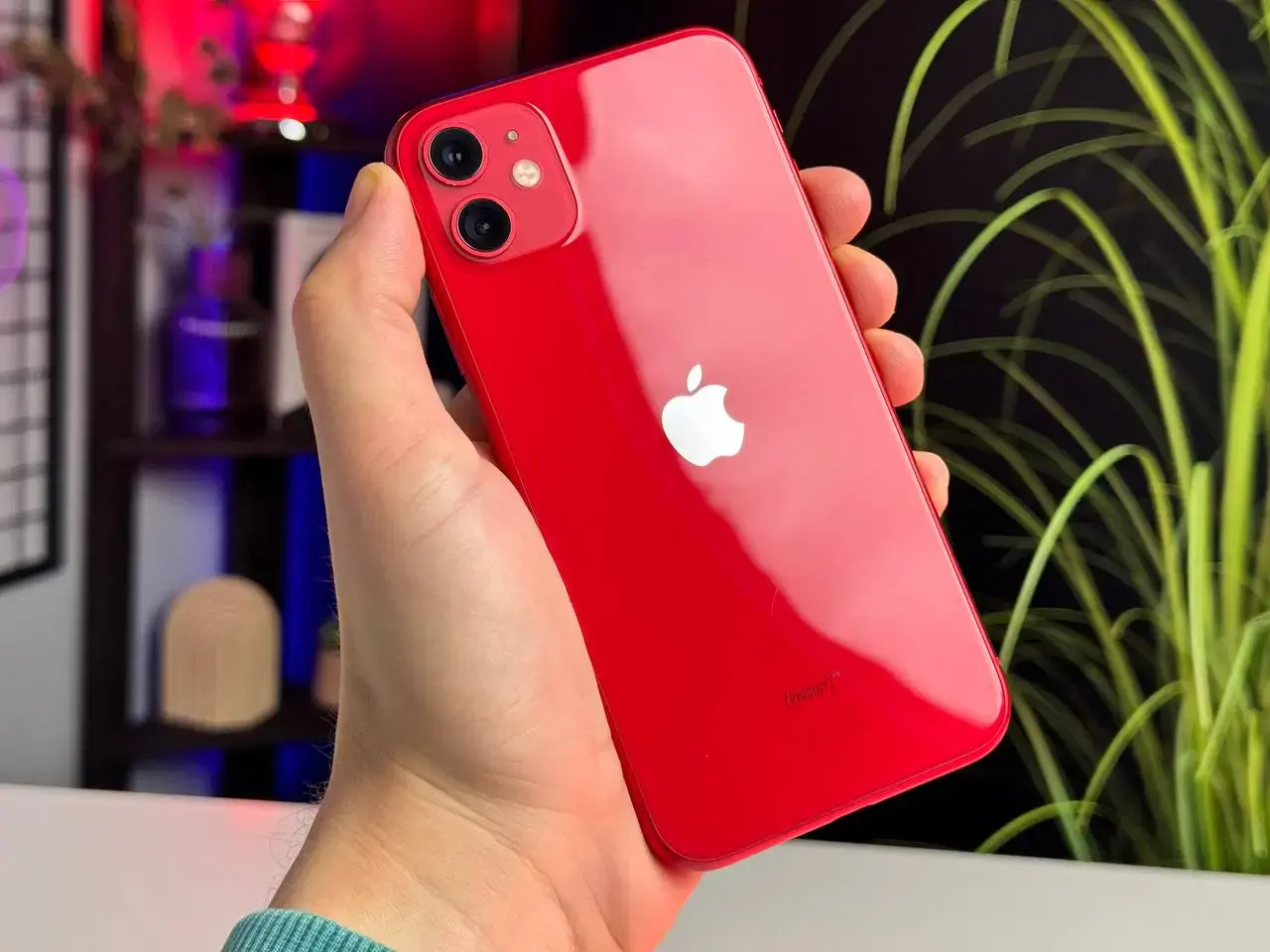 ВЖИВАНИЙ Apple iPhone 11 64GB Product (RED) (MWL92, MWLV2) - Стан: гарний | Акумулятор: 100% | Комплект: iPhone | Гарантія: 1 міс.