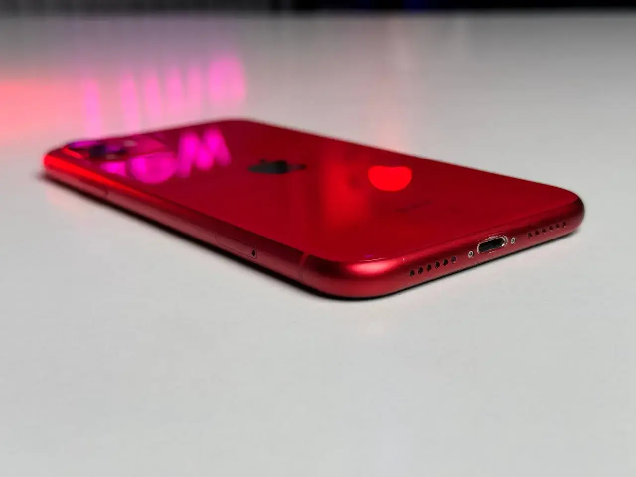 ВЖИВАНИЙ Apple iPhone 11 64GB Product (RED) (MWL92, MWLV2) - Стан: гарний | Акумулятор: 100% | Комплект: iPhone | Гарантія: 1 міс.