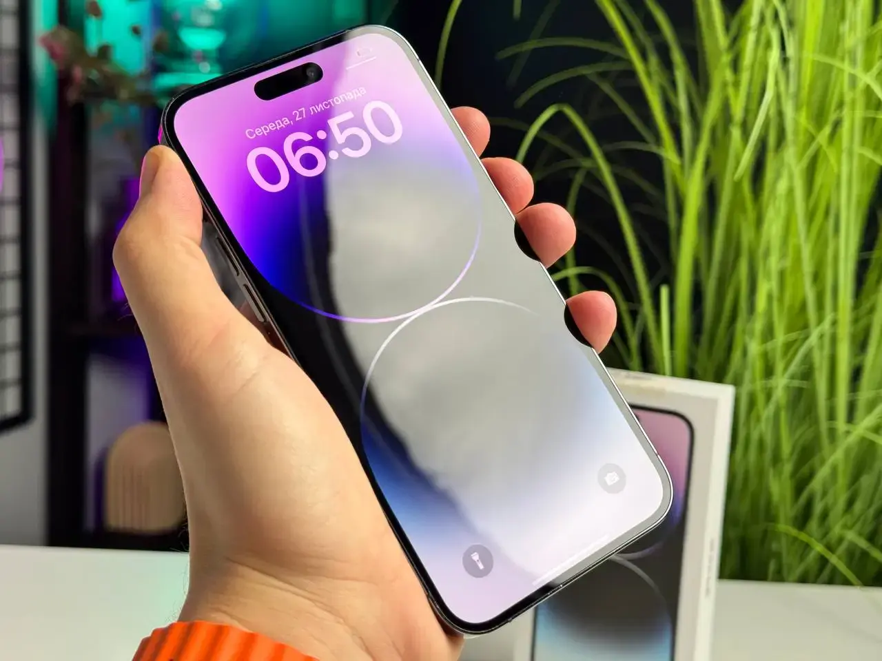 ВЖИВАНИЙ Apple iPhone 14 Pro Max 128GB Deep Purple (MQ9T3) - Стан: гарний | Акумулятор: 89% | Комплектація: коробка | Гарантія: 1 міс.