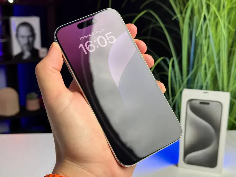 ВЖИВАНИЙ Apple iPhone 15 Pro 1TB White Titanium (MTVD3) - Стан: ідеальний | Акумулятор: 90% | Комплектація: повний | Гарантія: 1 міс.