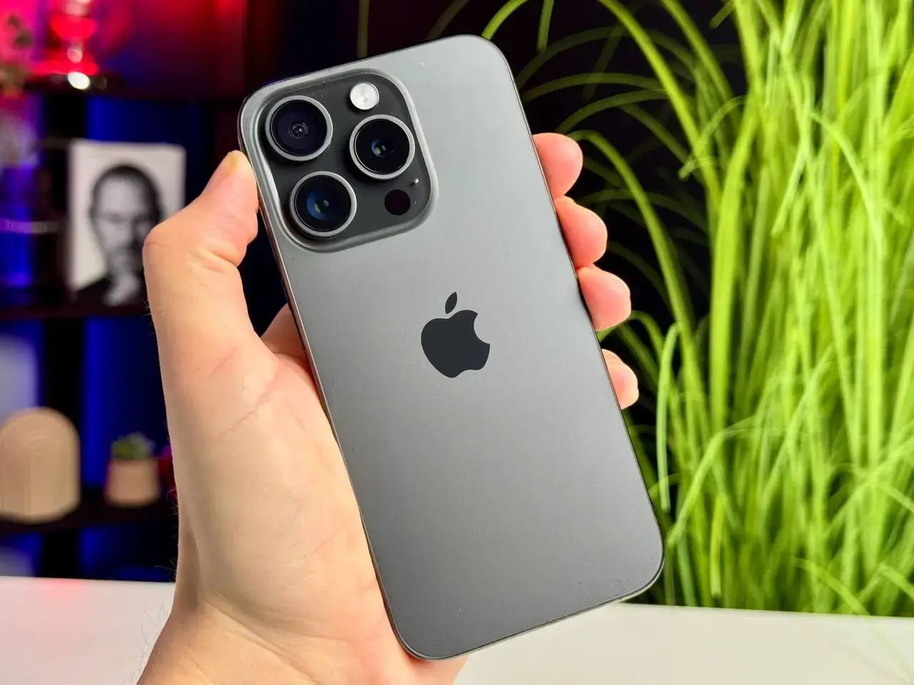 ВЖИВАНИЙ Apple iPhone 15 Pro 256GB Black Titanium (MTV13) - Стан: гарний | Акумулятор: 96% | Комплектація: iPhone | Гарантія: 1 міс.