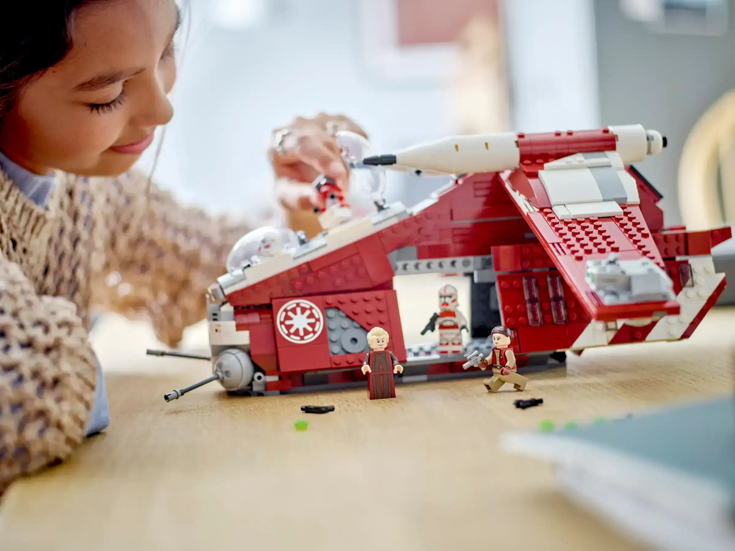 Блочный конструктор LEGO Star Wars Бойовий корабель Корусантської варти (75354)