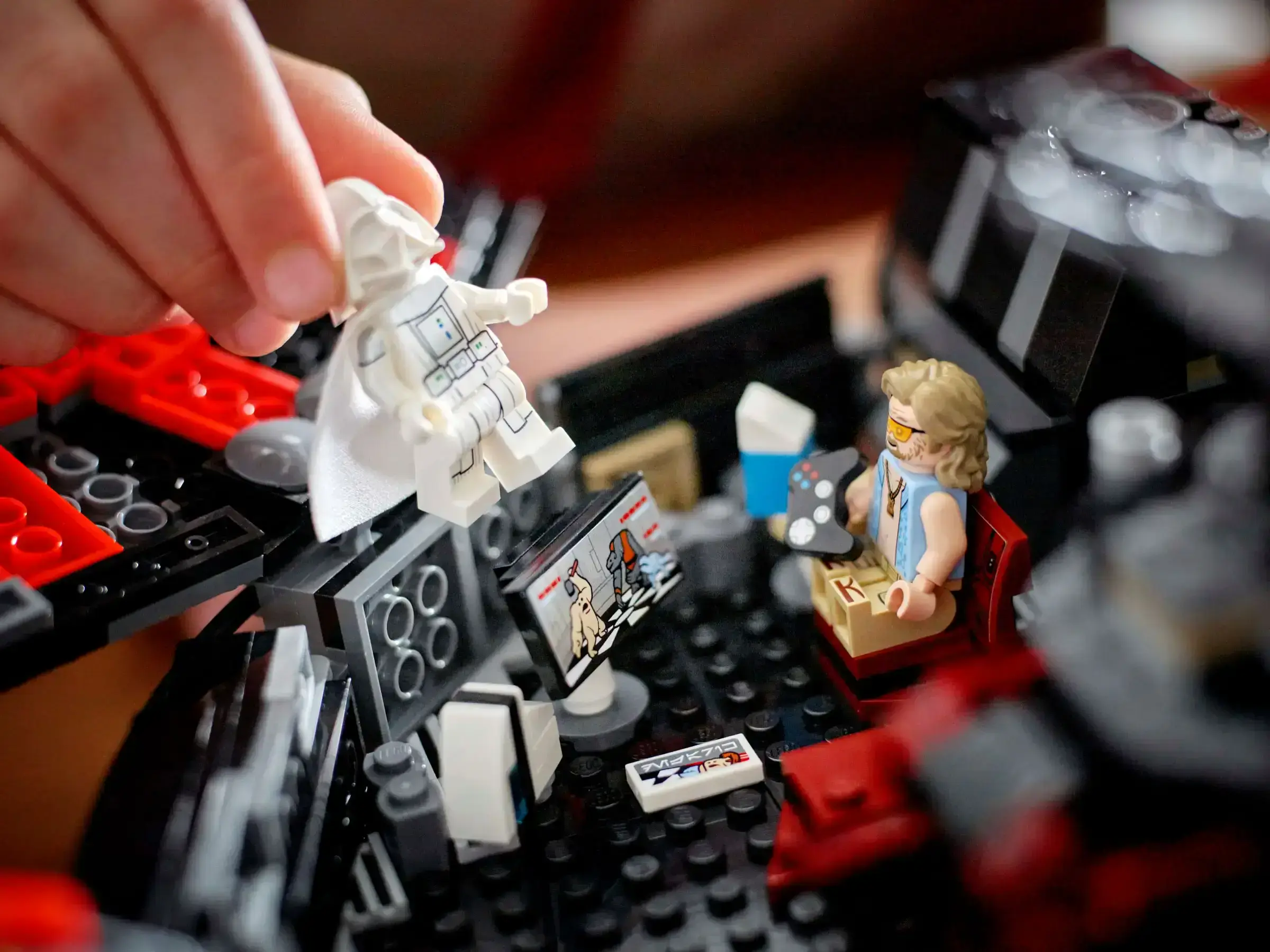 Блоковий конструктор LEGO Star Wars Темний сокіл (75389)