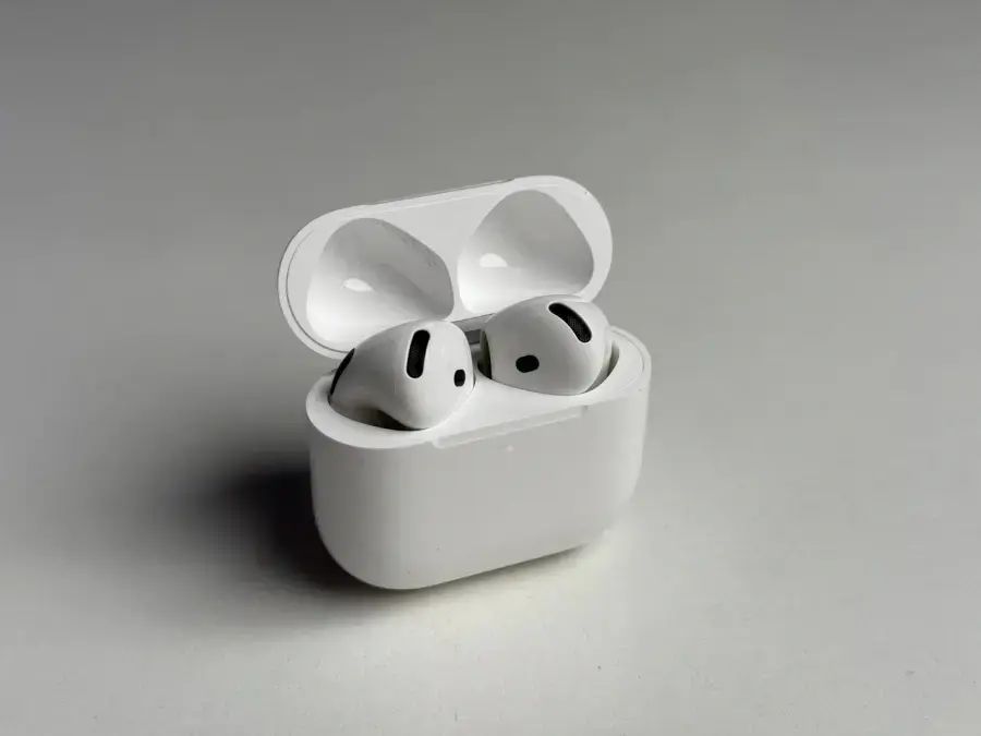 NEW NO BOX Навушники Apple AirPods 4 (MXP63)