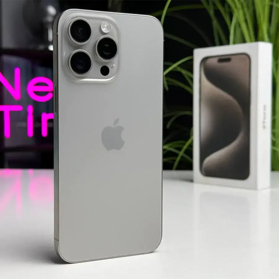 ВЖИВАНИЙ Apple iPhone 15 Pro Max 256GB Natural Titanium (MU793) - Стан: ідеальний | Акумулятор: 87% | Комплектація: повний | Гарантія: 1 міс.