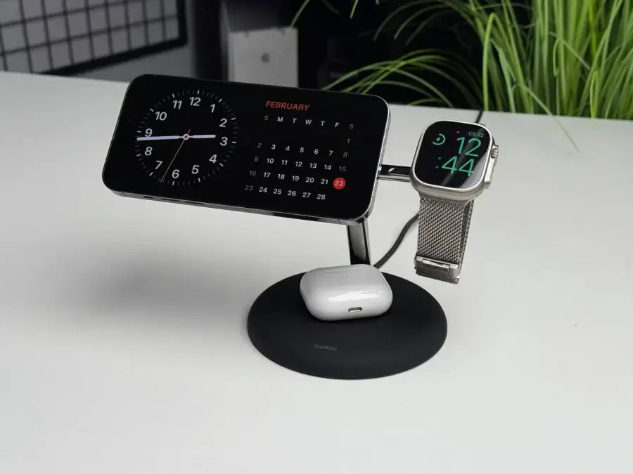 OPEN BOX Бездротовий зарядний пристрій Belkin BoostCharge Pro 3-in-1 Magnetic Charging Stand with Qi2 15W - Black (WIZ023ttBK) US Plug OPEN BOX