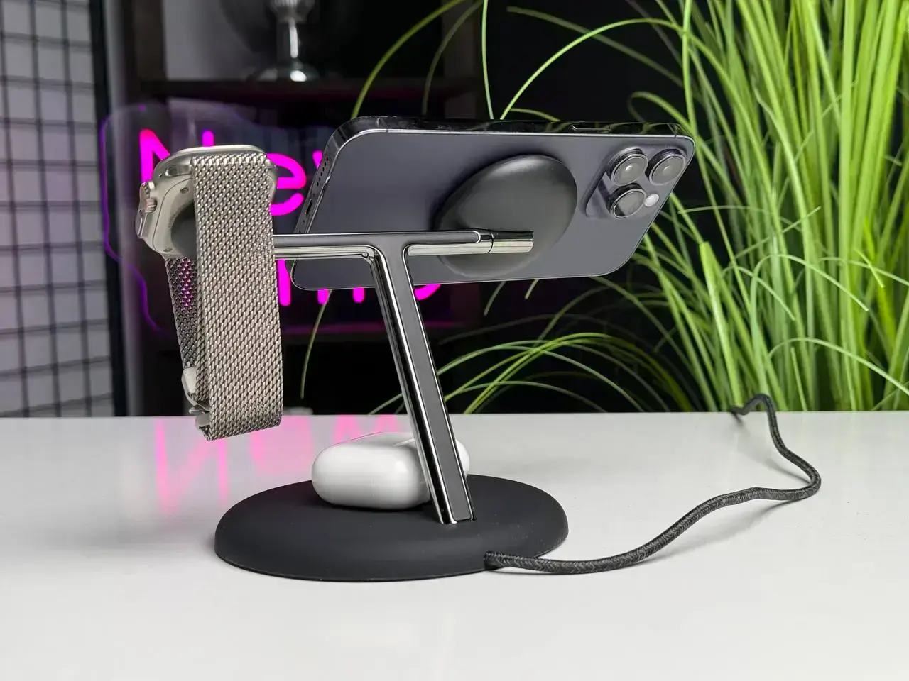 OPEN BOX Беспроводное зарядное устройство для Belkin BoostCharge Pro 3-in-1 Magnetic Charging Stand with Qi2 15W - Black (WIZ023ttBK) US Plug OPEN BOX