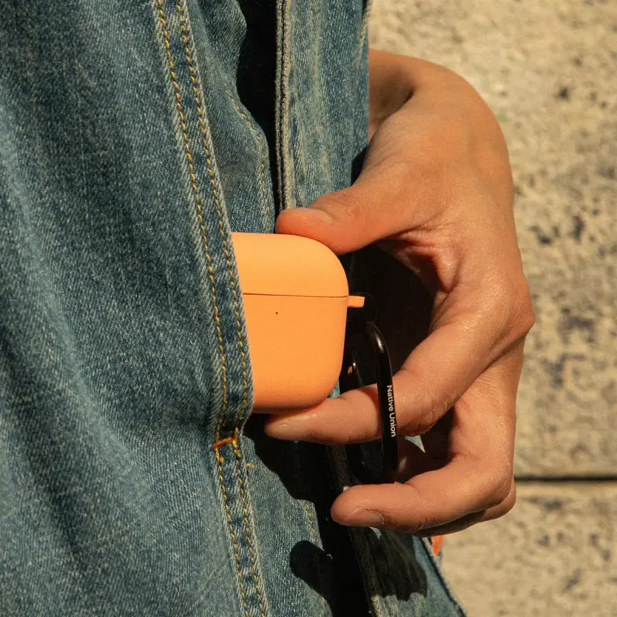 Чехол Native Union Active Case Apricot Crush for Airpods 4th Gen (ACTCSE-APR-AP4)