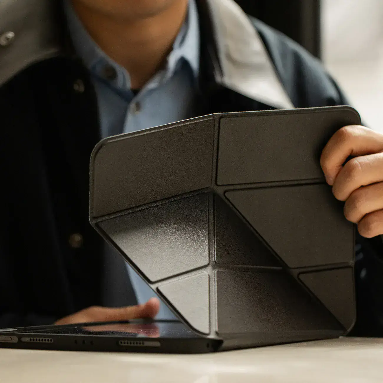 Чехол Native Union Active Case for iPad Pro 11" M4 - Black (ACTCSE-BLK-IPP-11)