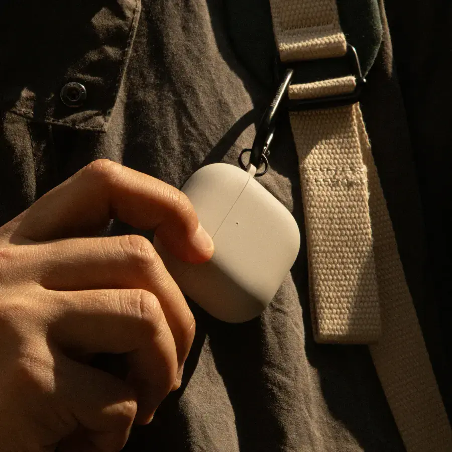 Чехол Native Union Active Case Sandstone for Airpods 4th Gen (ACTCSE-SAN-AP4)