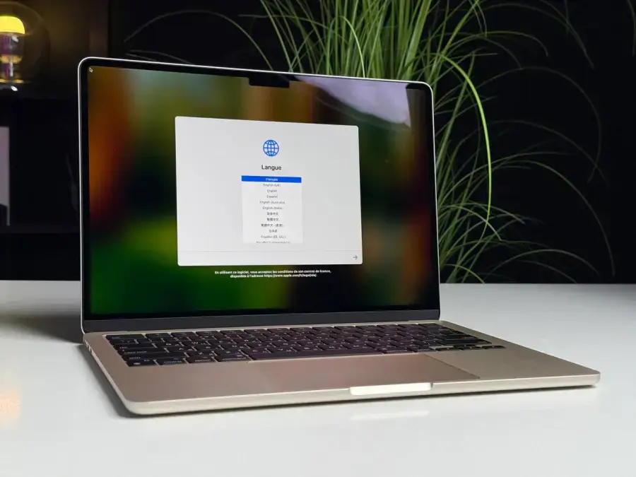 NEW NO BOX MacBook Air 13" M3/8CPU/10GPU/16GB/512GB Starlight 2024 (MXCU3)