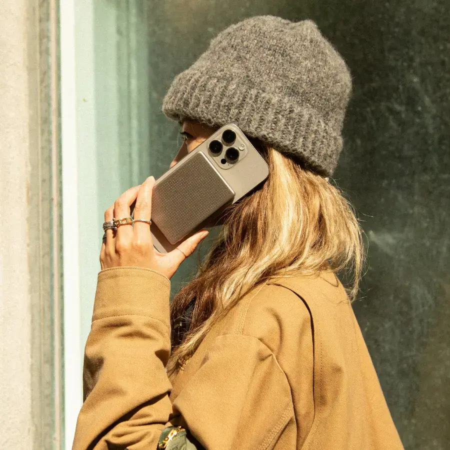 Магнітний павербанк Native Union Active Magnetic Power Bank 5 000mAh - Black (ACTPB-5KMS-BLK)