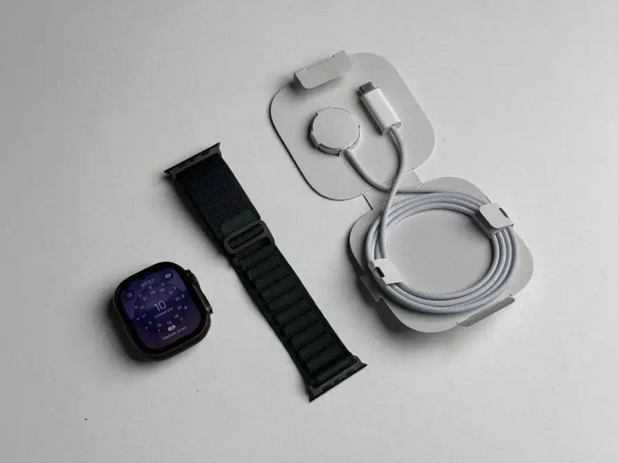 NEW NO BOX Apple Watch Ultra 2 2024 GPS + Cellular 49mm Black Titanium Case with Dark Green Alpine Loop - Small (MX4Q3)