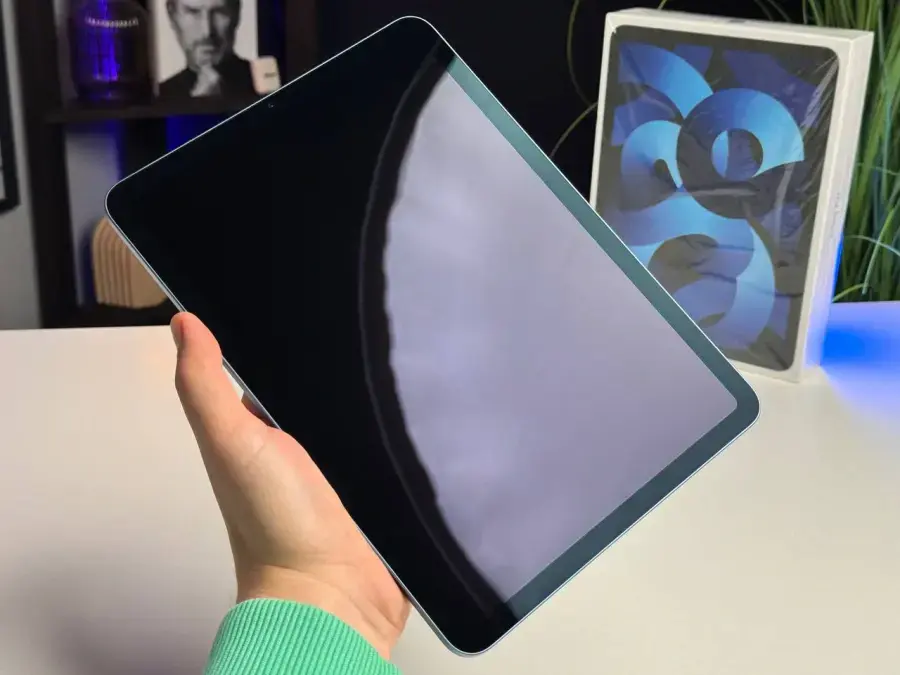 OPEN BOX iPad Air 5 10.9'' Wi-Fi 256GB Blue (MM9N3)