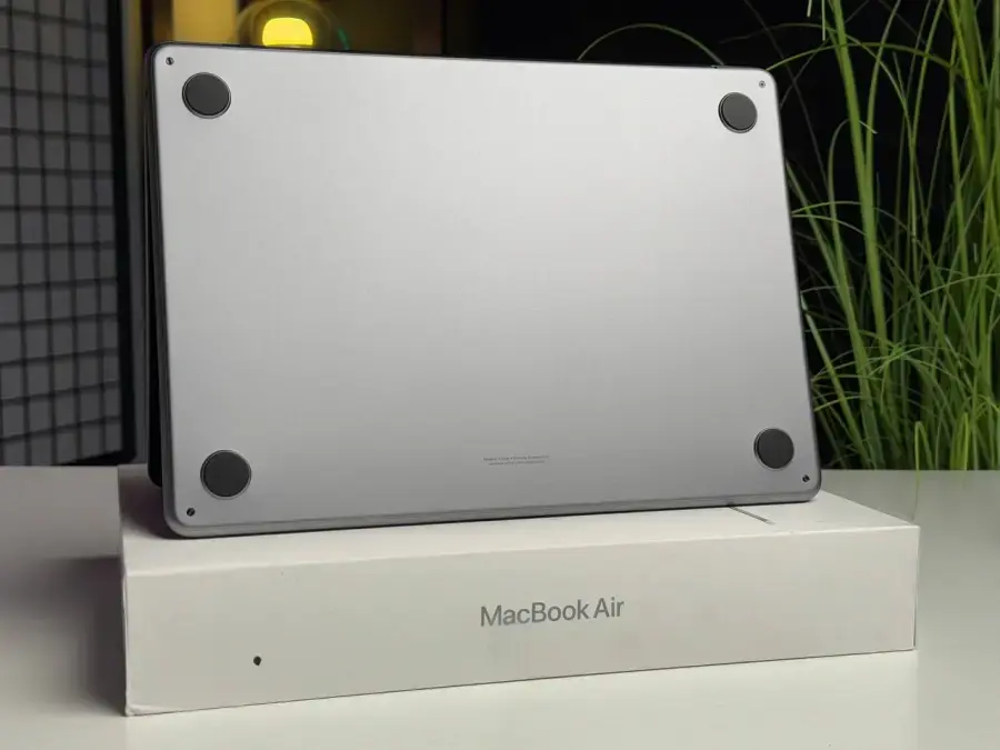 OPEN BOX MacBook Air 13" M3/8CPU/10GPU/8GB/512GB Space Gray 2024 (MRXP3) - Стан: ідеальний | Акумулятор: 100% | Комплектація: повний | Гарантія: 3 міс.