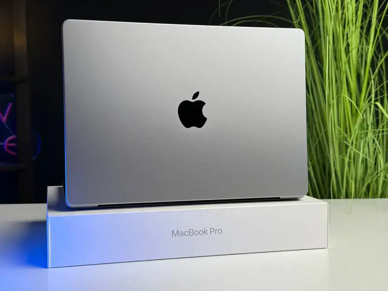 OPEN BOX MacBook Pro 14" Space Gray 2023 (MPHF3)