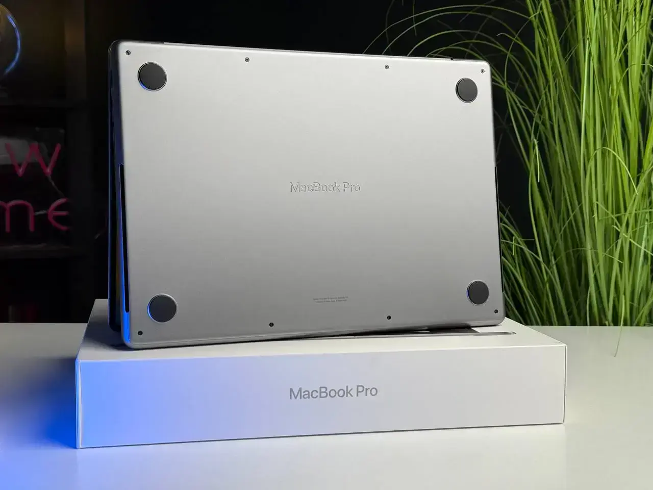 OPEN BOX MacBook Pro 14" Space Gray 2023 (MPHF3)
