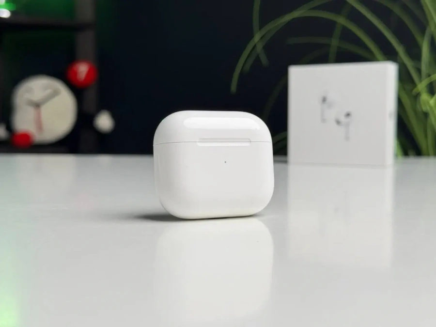 OPEN BOX Навушники Apple AirPods 3 with MagSafe Charging Case (MME73)
