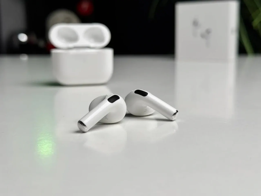 OPEN BOX Навушники Apple AirPods 3 with MagSafe Charging Case (MME73)