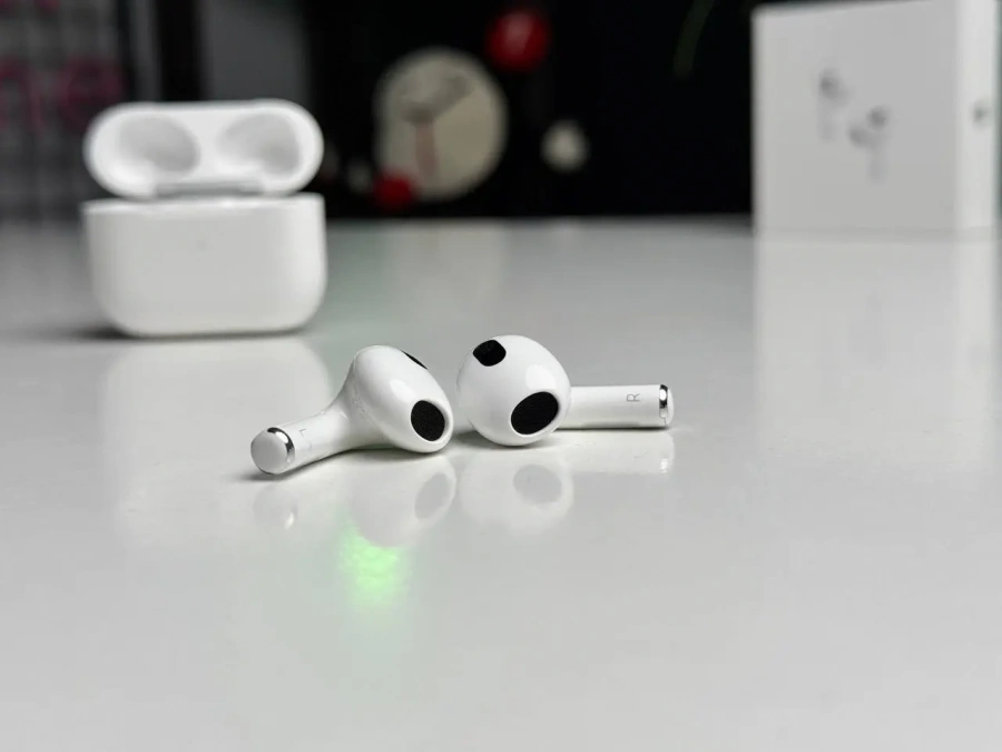 OPEN BOX Навушники Apple AirPods 3 with MagSafe Charging Case (MME73)