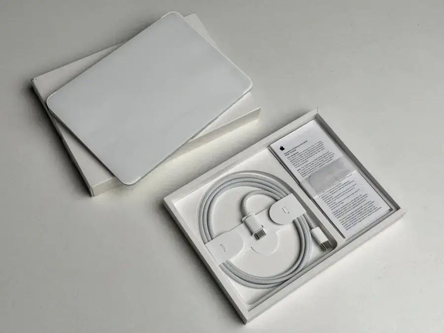 OPEN BOX Трекпад Apple Magic Trackpad [USB‑C] - White Multi-Touch Surface (MXK93)