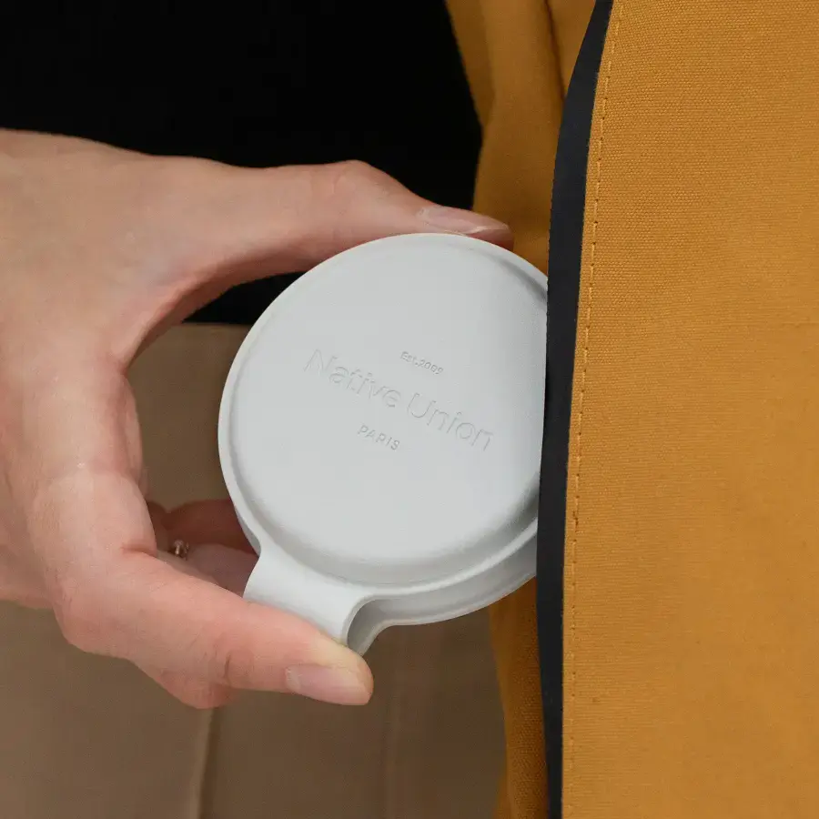 Складаний бездротовий зарядний пристрій Native Union Voyage 2-in-1 Qi2 Wireless Charger - Sandstone (VOY-2IN1-WL-SAN)