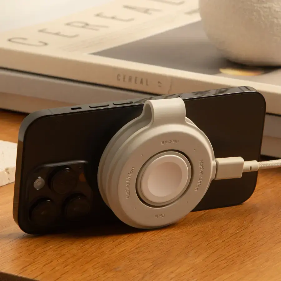 Складаний бездротовий зарядний пристрій Native Union Voyage 2-in-1 Qi2 Wireless Charger - Sandstone (VOY-2IN1-WL-SAN)