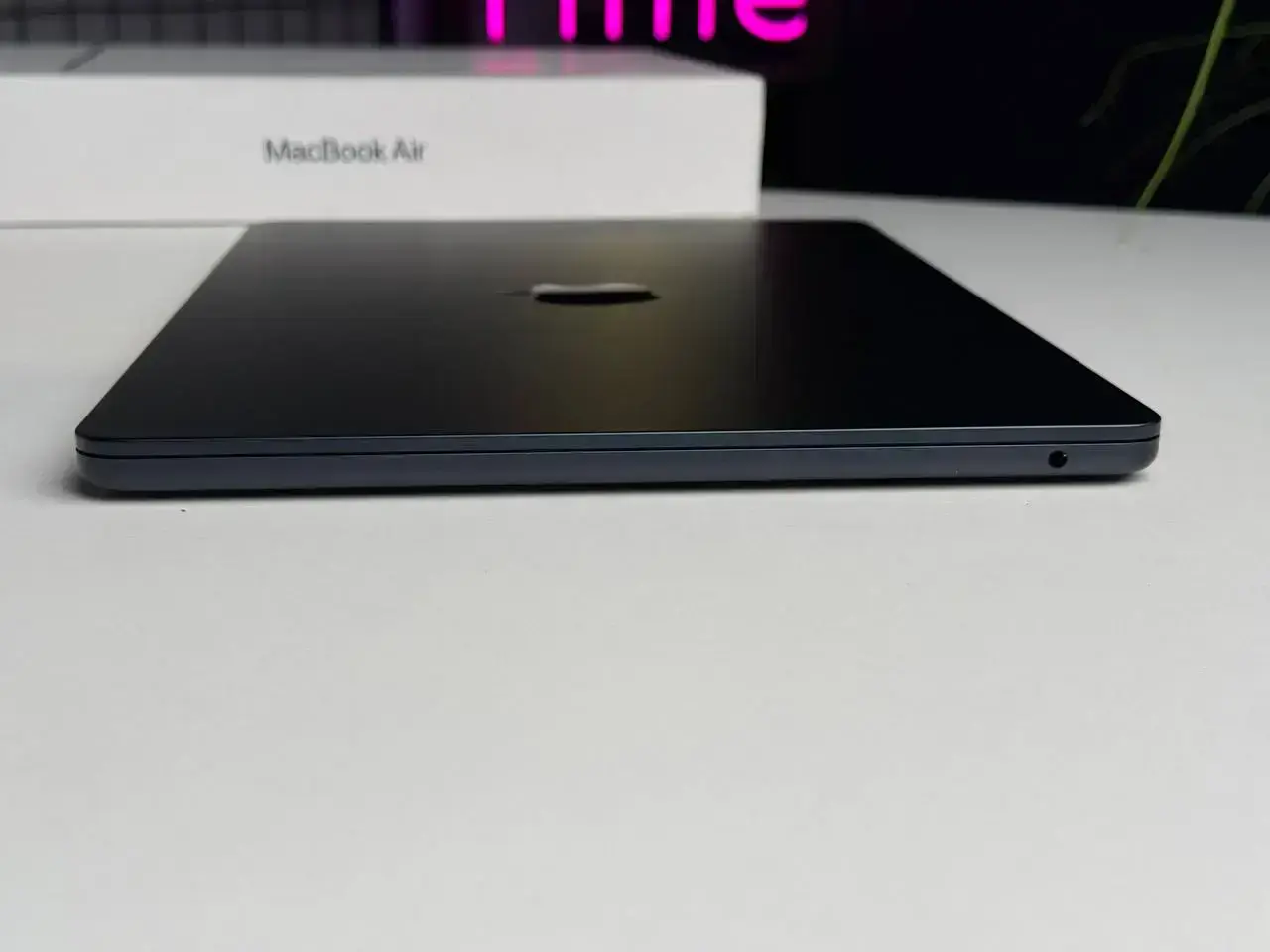 УЦЕНКА MacBook Air 13" M3/8CPU/10GPU/24GB/1TB Midnight 2024 (Z1BC00148) - Состояние: хорошее | Аккумулятор: 100% | Комплектация: полное | Гарантия: 3 мес.