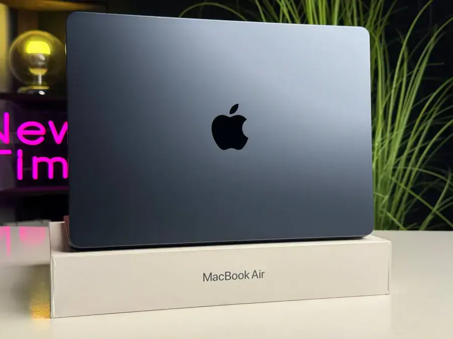 УЦІНКА MacBook Air 13" M3/8CPU/10GPU/24GB/1TB Midnight 2024 (Z1BC00148) - Стан: гарний | Акумулятор: 100% | Комплектація: повний | Гарантія: 3 міс.