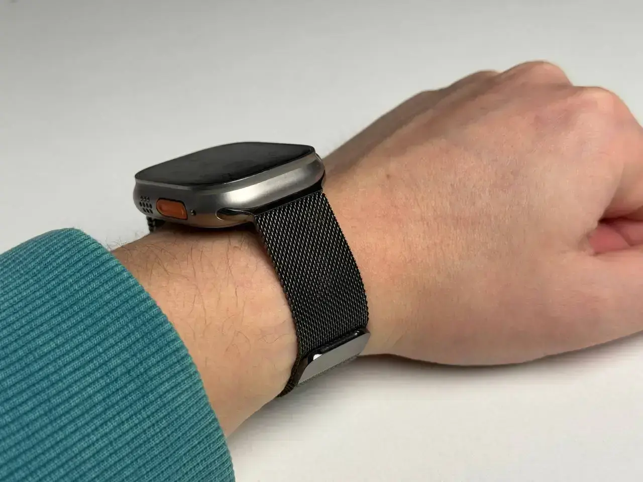 ВИТРИННЫЙ Ремешок Apple Milanese Loop Graphite (MTJQ3) для Apple Watch 44mm/45m/46mm - Состояние: хорошее | Комплектация: полный | Гарантия: 1 мес.