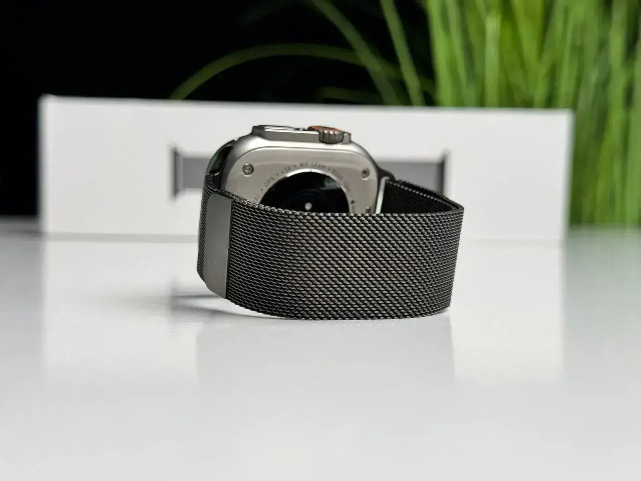 ВИТРИННЫЙ Ремешок Apple Milanese Loop Graphite (MTJQ3) для Apple Watch 44mm/45m/46mm - Состояние: хорошее | Комплектация: полный | Гарантия: 1 мес.